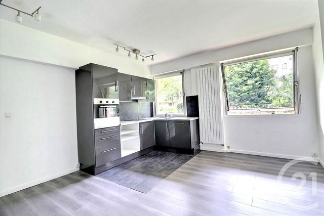 Appartement F2 à vendre - 2 pièces - 37 m2 - Les Lilas - 93 - ILE-DE-FRANCE